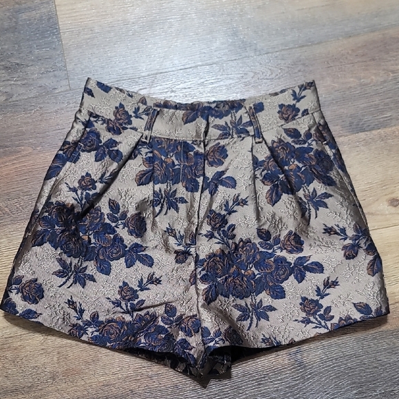 Blank NYC Pants - Blank NYC High Waist Floral Brocade Shorts - Metallic Bronze and Navy